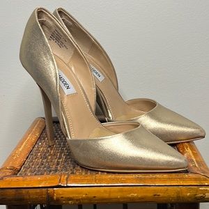 Gold Steve Madden D’Orsay Pumps